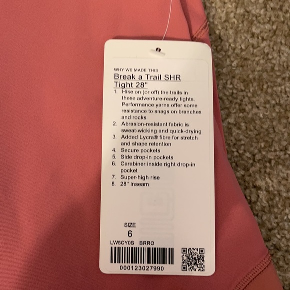 NWT Lululemon Break a Trail leggings - Picture 2 of 3